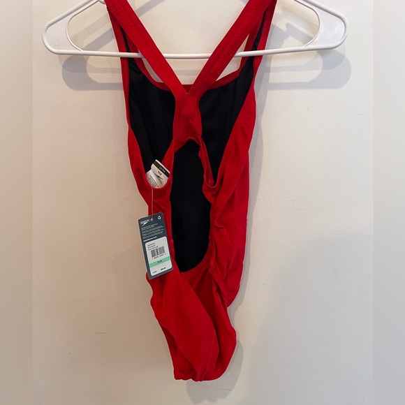 Speedo Red One-Piece NWT - Picture 2 of 4